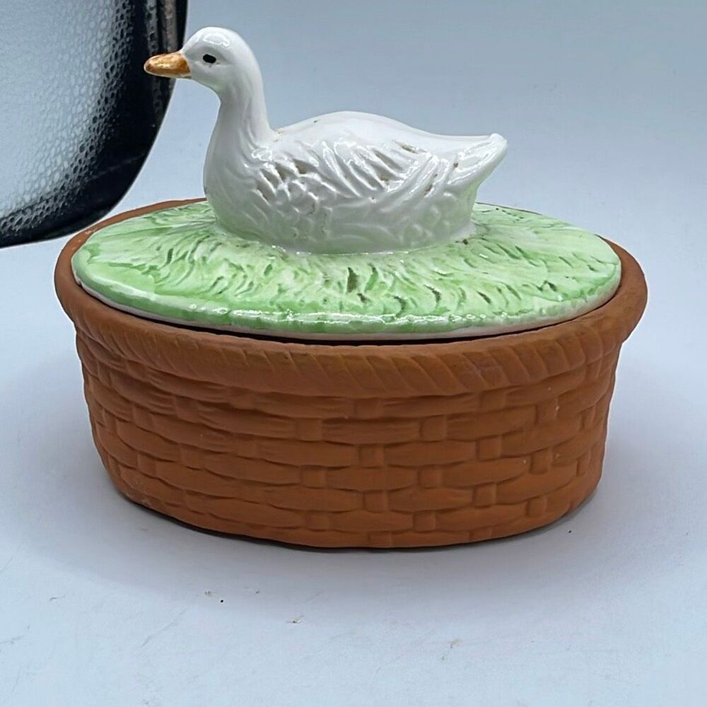 Vintage Ceramic duck casserole dish country style decor .